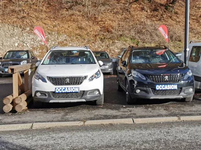 garage-thiollay-peugeot-montriond-vehicules-occasion-1.jpg