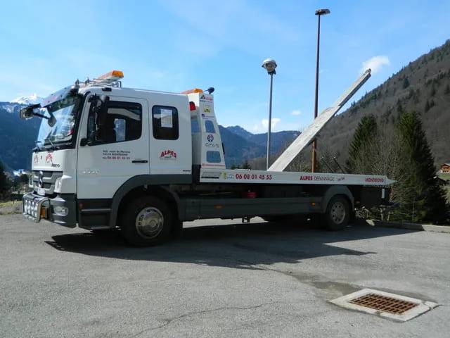 garage-thiollay-peugeot-montriond-alpes-depannage-3.jpg